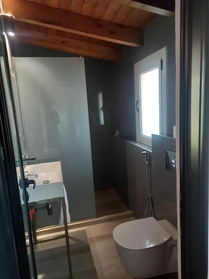 ****  Hotel Relax Dhërmi Albanië